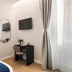 Volturno Boutique 아파트 *